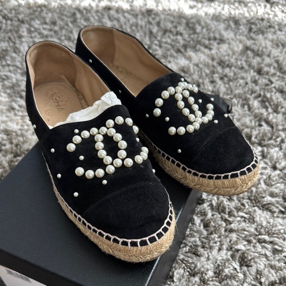 Chanel Black Espadrilles with Pearl Detailing - Picture 1 of 4